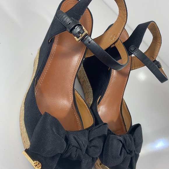 Tory Burch Women’s Black Penny Wedge Sandal - Picture 4 of 15